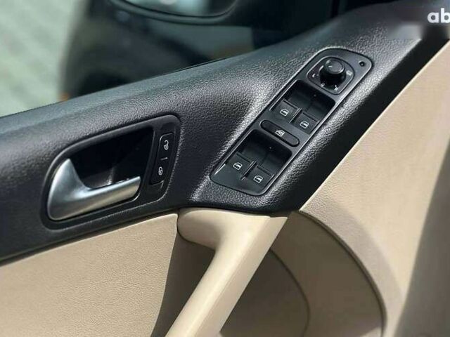 Фольксваген Тигуан, объемом двигателя 2 л и пробегом 129 тыс. км за 14000 $, фото 8 на Automoto.ua