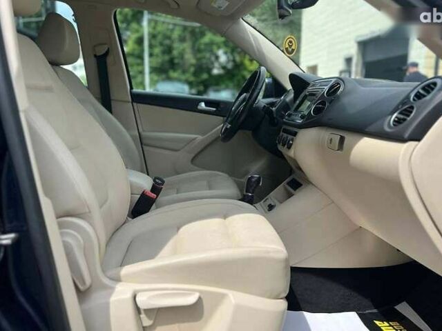 Фольксваген Тигуан, объемом двигателя 2 л и пробегом 129 тыс. км за 14000 $, фото 21 на Automoto.ua