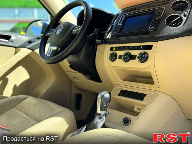 Фольксваген Тігуан, об'ємом двигуна 2 л та пробігом 180 тис. км за 13700 $, фото 11 на Automoto.ua