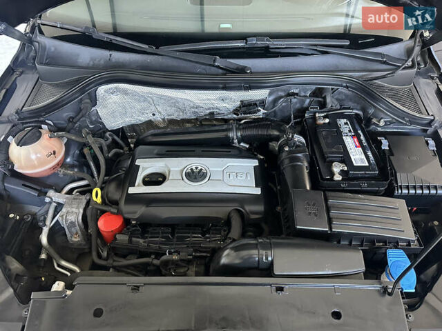 Фольксваген Тигуан, объемом двигателя 2 л и пробегом 123 тыс. км за 12000 $, фото 7 на Automoto.ua