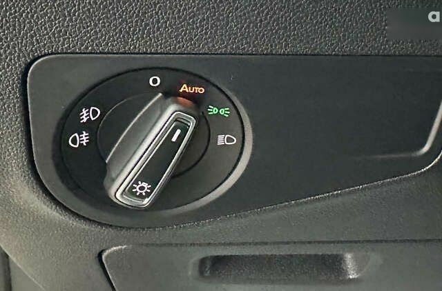 Фольксваген Тігуан, об'ємом двигуна 2 л та пробігом 178 тис. км за 24950 $, фото 21 на Automoto.ua