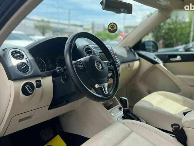 Фольксваген Тигуан, объемом двигателя 2 л и пробегом 129 тыс. км за 14000 $, фото 9 на Automoto.ua