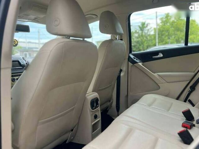 Фольксваген Тигуан, объемом двигателя 2 л и пробегом 129 тыс. км за 14000 $, фото 25 на Automoto.ua