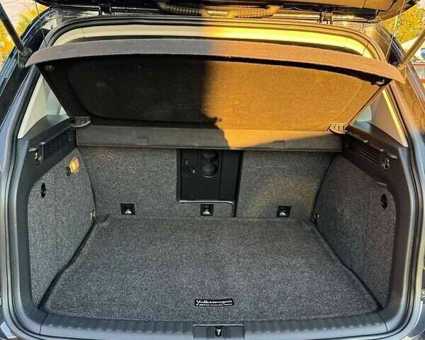 Фольксваген Тигуан, объемом двигателя 2 л и пробегом 209 тыс. км за 11900 $, фото 12 на Automoto.ua