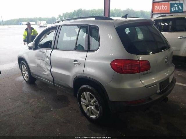 Фольксваген Тигуан, объемом двигателя 1.98 л и пробегом 152 тыс. км за 10900 $, фото 2 на Automoto.ua