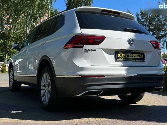 Фольксваген Тігуан, об'ємом двигуна 2 л та пробігом 123 тис. км за 21490 $, фото 4 на Automoto.ua