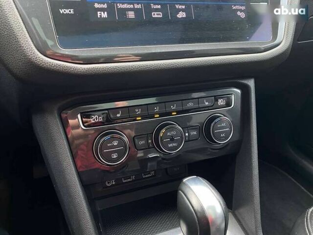 Фольксваген Тігуан, об'ємом двигуна 2 л та пробігом 188 тис. км за 16100 $, фото 15 на Automoto.ua