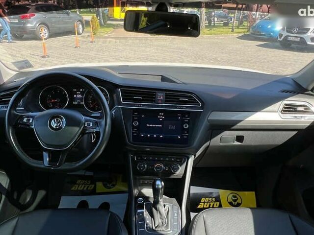 Фольксваген Тігуан, об'ємом двигуна 2 л та пробігом 123 тис. км за 21490 $, фото 11 на Automoto.ua