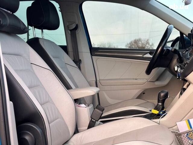 Фольксваген Тигуан, объемом двигателя 0 л и пробегом 207 тыс. км за 28000 $, фото 9 на Automoto.ua