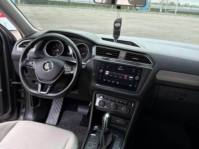 Фольксваген Тигуан, объемом двигателя 0 л и пробегом 167 тыс. км за 17999 $, фото 5 на Automoto.ua