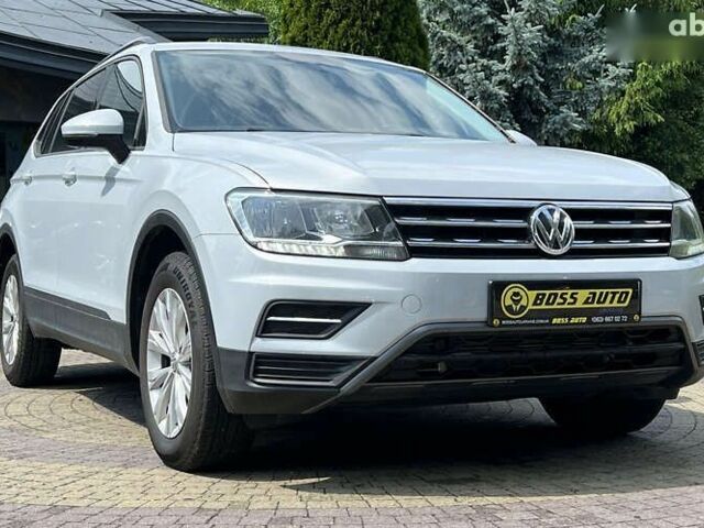 Фольксваген Тигуан, объемом двигателя 2 л и пробегом 111 тыс. км за 17900 $, фото 3 на Automoto.ua