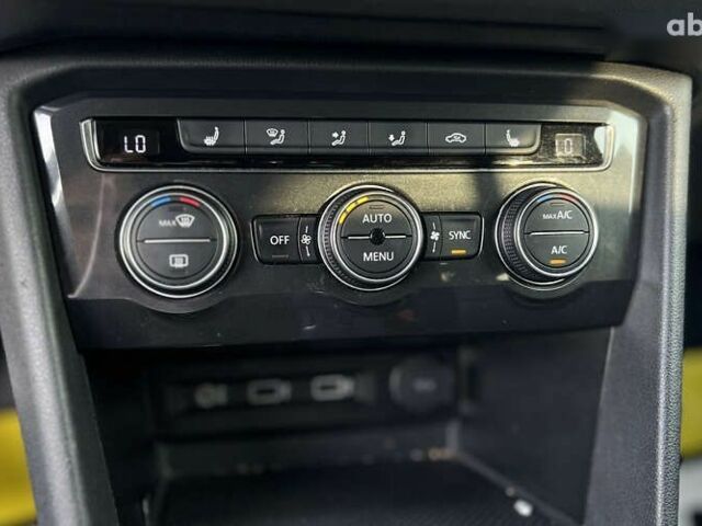 Фольксваген Тигуан, объемом двигателя 2 л и пробегом 101 тыс. км за 20800 $, фото 24 на Automoto.ua