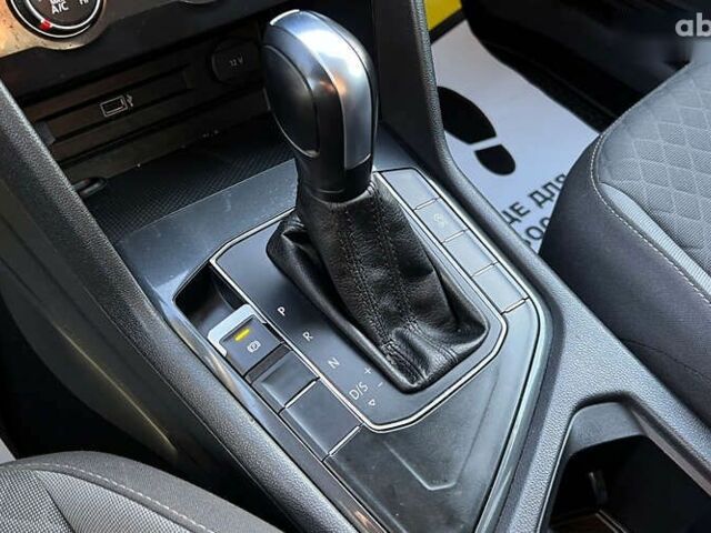 Фольксваген Тигуан, объемом двигателя 2 л и пробегом 201 тыс. км за 15999 $, фото 17 на Automoto.ua