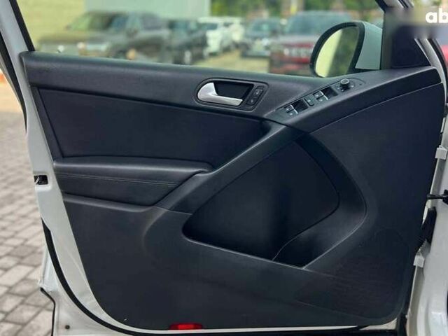 Фольксваген Тигуан, объемом двигателя 2 л и пробегом 164 тыс. км за 14200 $, фото 7 на Automoto.ua