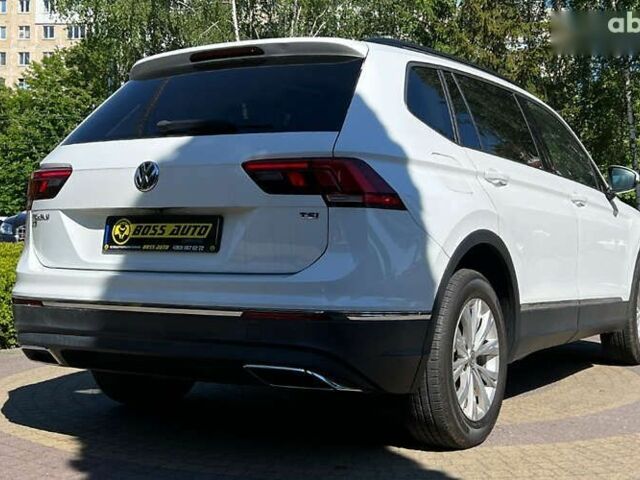Фольксваген Тигуан, объемом двигателя 2 л и пробегом 123 тыс. км за 20900 $, фото 6 на Automoto.ua