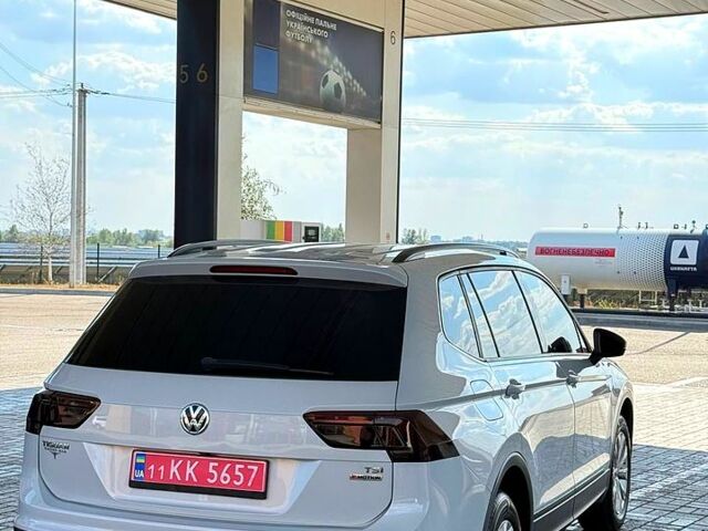 Фольксваген Тигуан, объемом двигателя 2 л и пробегом 243 тыс. км за 14999 $, фото 4 на Automoto.ua