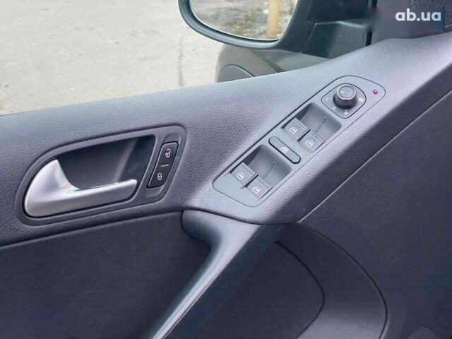 Фольксваген Тігуан, об'ємом двигуна 2 л та пробігом 150 тис. км за 13499 $, фото 14 на Automoto.ua