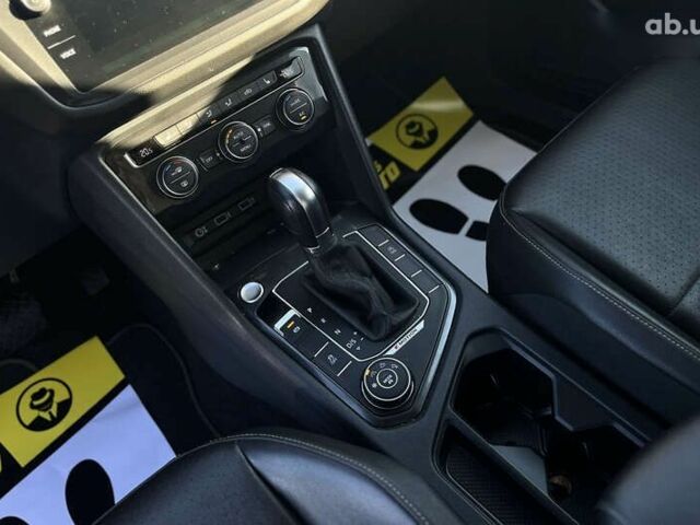 Фольксваген Тигуан, объемом двигателя 2 л и пробегом 181 тыс. км за 19500 $, фото 20 на Automoto.ua