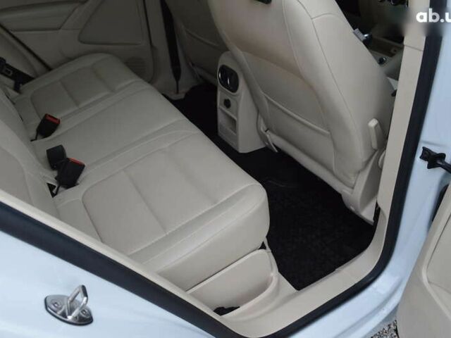 Фольксваген Тігуан, об'ємом двигуна 0 л та пробігом 82 тис. км за 15600 $, фото 15 на Automoto.ua