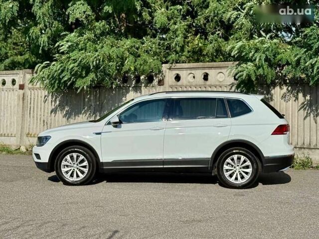 Фольксваген Тигуан, объемом двигателя 2 л и пробегом 147 тыс. км за 19200 $, фото 5 на Automoto.ua