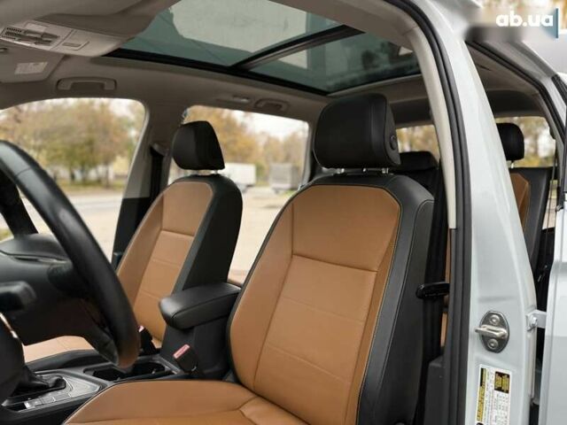 Фольксваген Тигуан, объемом двигателя 2 л и пробегом 72 тыс. км за 19300 $, фото 17 на Automoto.ua