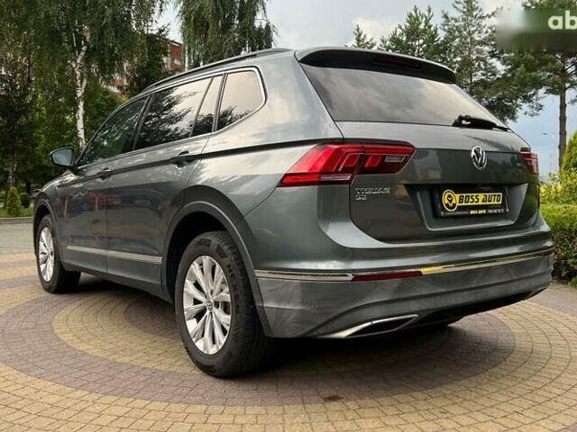 Фольксваген Тігуан, об'ємом двигуна 2 л та пробігом 135 тис. км за 19200 $, фото 4 на Automoto.ua