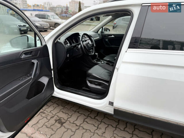 Фольксваген Тигуан, объемом двигателя 2 л и пробегом 135 тыс. км за 19900 $, фото 12 на Automoto.ua