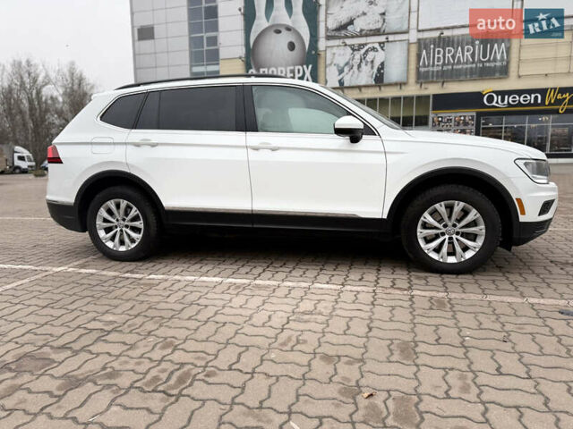 Фольксваген Тигуан, объемом двигателя 2 л и пробегом 135 тыс. км за 19900 $, фото 3 на Automoto.ua