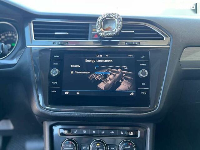 Фольксваген Тігуан, об'ємом двигуна 2 л та пробігом 64 тис. км за 17900 $, фото 17 на Automoto.ua