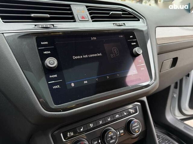 Фольксваген Тигуан, объемом двигателя 2 л и пробегом 72 тыс. км за 19300 $, фото 27 на Automoto.ua