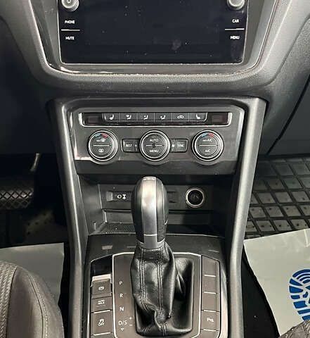 Фольксваген Тигуан, объемом двигателя 2 л и пробегом 205 тыс. км за 21950 $, фото 10 на Automoto.ua