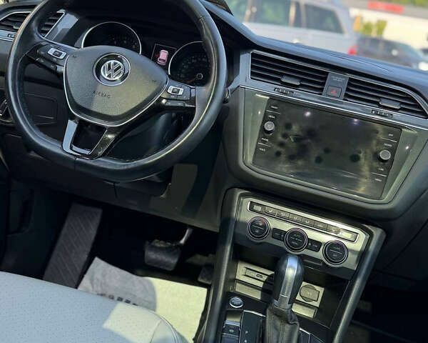 Фольксваген Тигуан, объемом двигателя 2 л и пробегом 112 тыс. км за 17900 $, фото 11 на Automoto.ua