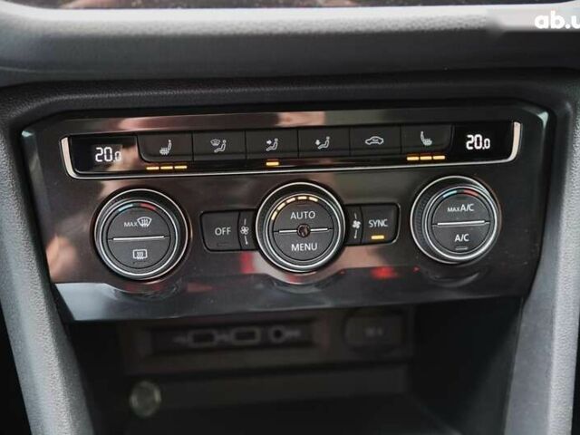 Фольксваген Тігуан, об'ємом двигуна 2 л та пробігом 138 тис. км за 17900 $, фото 17 на Automoto.ua