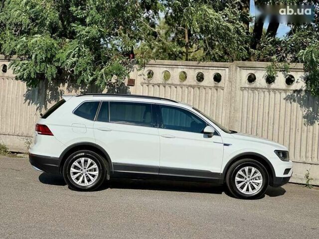 Фольксваген Тигуан, объемом двигателя 2 л и пробегом 147 тыс. км за 19200 $, фото 9 на Automoto.ua