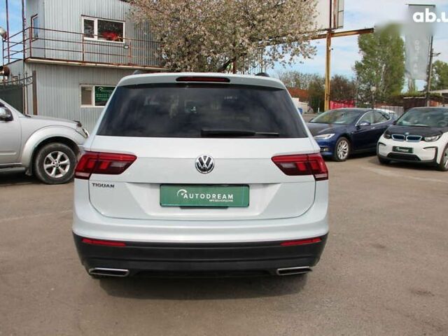 Фольксваген Тигуан, объемом двигателя 2 л и пробегом 104 тыс. км за 22200 $, фото 9 на Automoto.ua