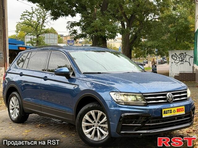 Фольксваген Тігуан, об'ємом двигуна 2 л та пробігом 103 тис. км за 18999 $, фото 2 на Automoto.ua