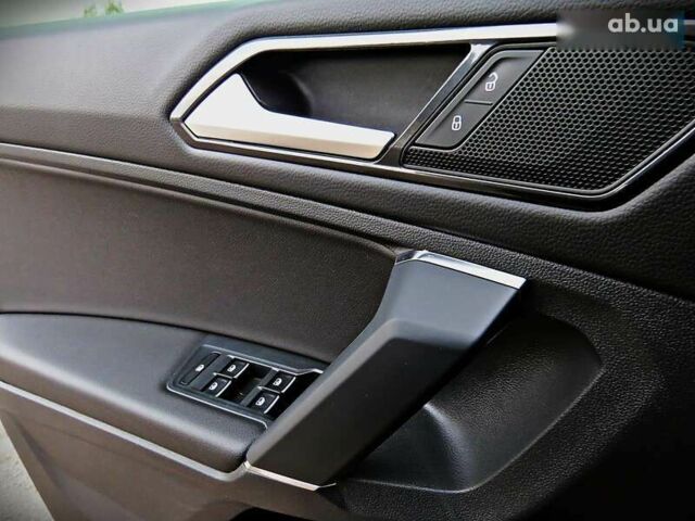 Фольксваген Тигуан, объемом двигателя 2 л и пробегом 135 тыс. км за 18800 $, фото 7 на Automoto.ua