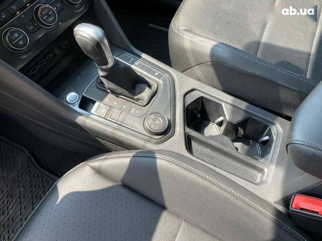 Фольксваген Тигуан, объемом двигателя 2 л и пробегом 202 тыс. км за 17900 $, фото 17 на Automoto.ua