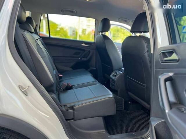 Фольксваген Тігуан, об'ємом двигуна 2 л та пробігом 64 тис. км за 17900 $, фото 22 на Automoto.ua