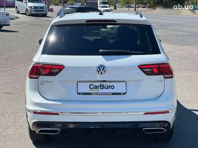 Фольксваген Тігуан, об'ємом двигуна 2 л та пробігом 64 тис. км за 17900 $, фото 11 на Automoto.ua
