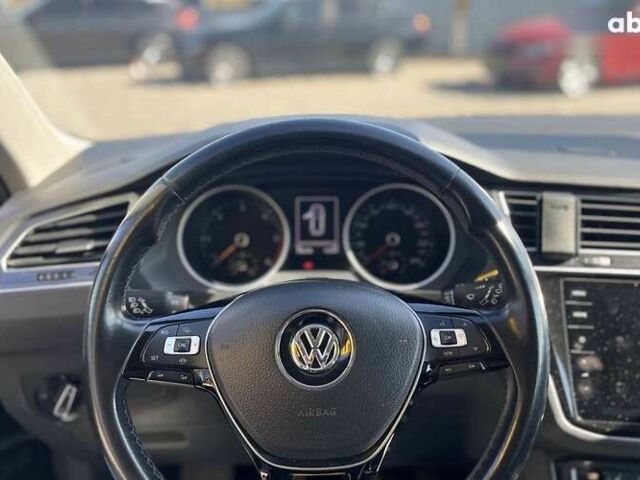 Фольксваген Тігуан, об'ємом двигуна 2 л та пробігом 258 тис. км за 18700 $, фото 17 на Automoto.ua