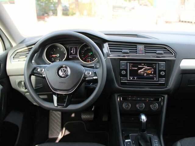 Фольксваген Тигуан, объемом двигателя 2 л и пробегом 104 тыс. км за 22200 $, фото 13 на Automoto.ua