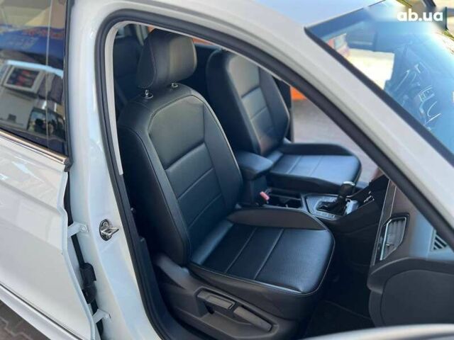 Фольксваген Тігуан, об'ємом двигуна 2 л та пробігом 64 тис. км за 17900 $, фото 23 на Automoto.ua