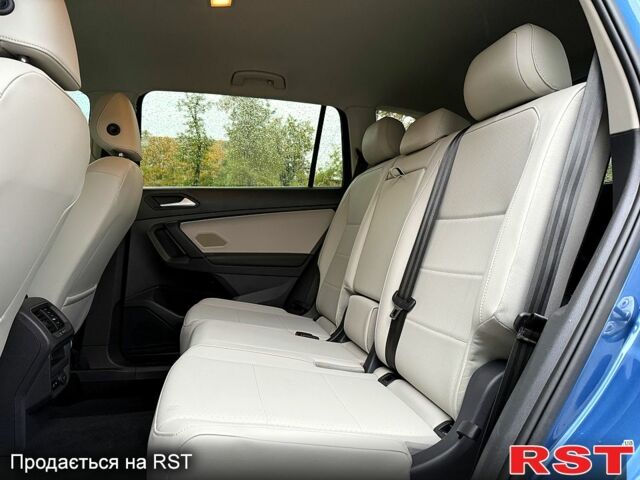 Фольксваген Тігуан, об'ємом двигуна 2 л та пробігом 103 тис. км за 18999 $, фото 12 на Automoto.ua