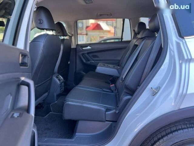 Фольксваген Тігуан, об'ємом двигуна 2 л та пробігом 64 тис. км за 17900 $, фото 16 на Automoto.ua