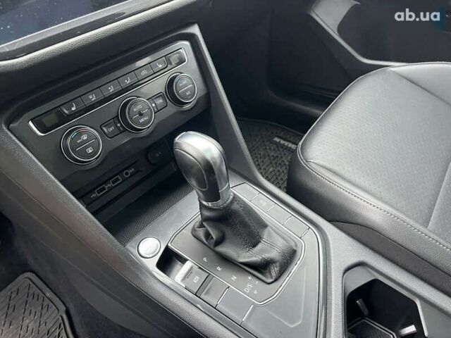 Фольксваген Тігуан, об'ємом двигуна 2 л та пробігом 112 тис. км за 17800 $, фото 17 на Automoto.ua