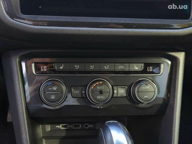 Фольксваген Тігуан, об'ємом двигуна 2 л та пробігом 115 тис. км за 17650 $, фото 19 на Automoto.ua