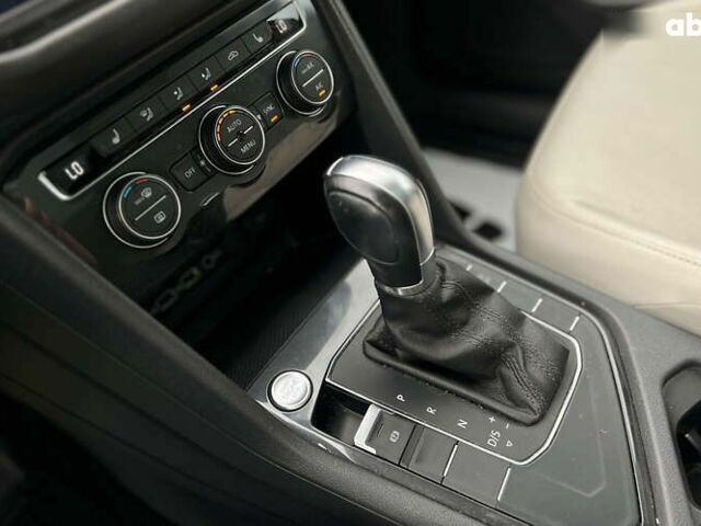 Фольксваген Тігуан, об'ємом двигуна 2 л та пробігом 135 тис. км за 19200 $, фото 11 на Automoto.ua