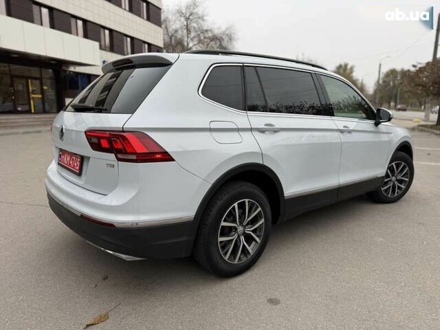 Фольксваген Тигуан, объемом двигателя 2 л и пробегом 72 тыс. км за 19300 $, фото 6 на Automoto.ua