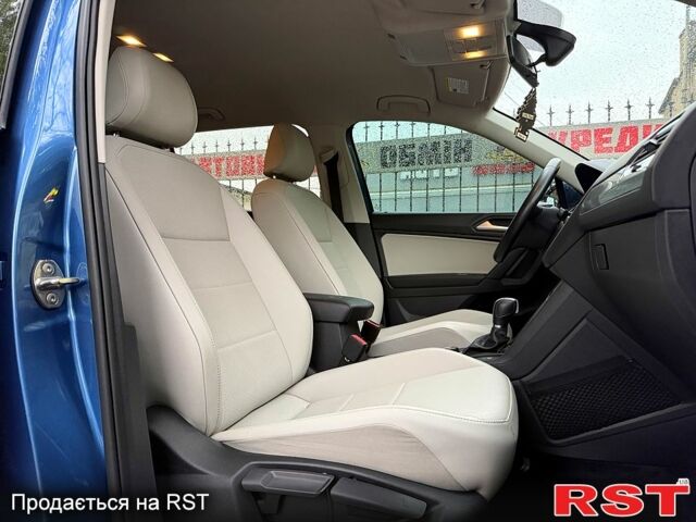 Фольксваген Тігуан, об'ємом двигуна 2 л та пробігом 103 тис. км за 18999 $, фото 11 на Automoto.ua